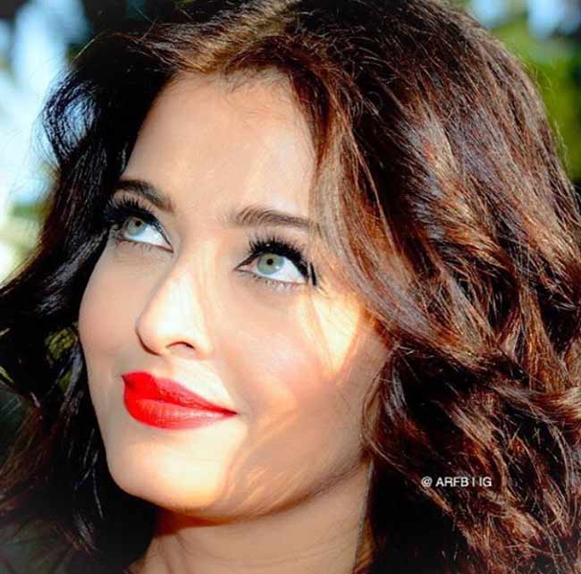 Par exemple, l'actrice Aishwarya Maquillage Aishwarya