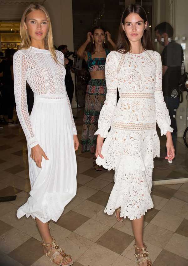 Robe en dentelle blanche à succès