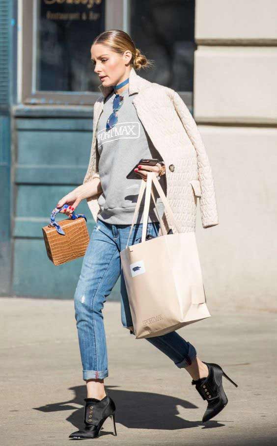 Sweat-shirt avec un jean