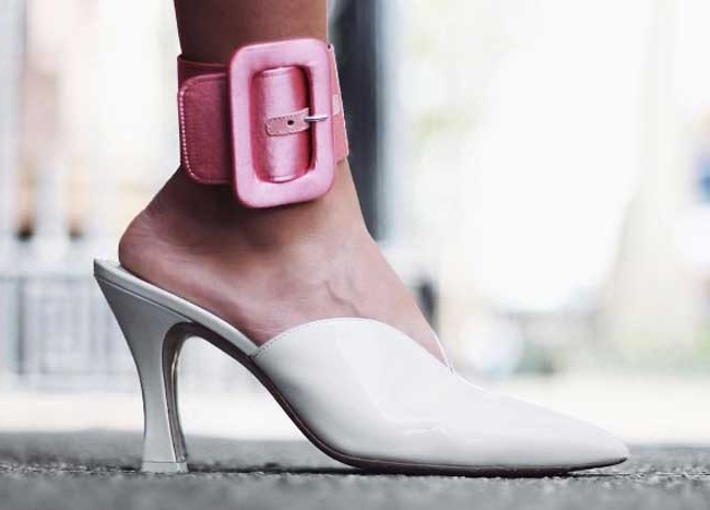 Mules blanches