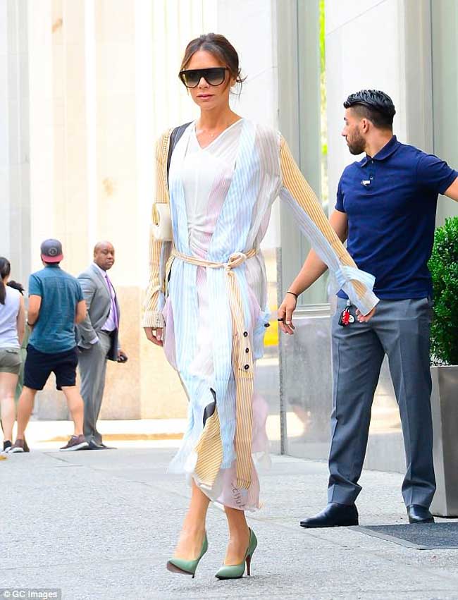 Look d'été Victoria Beckham 2018