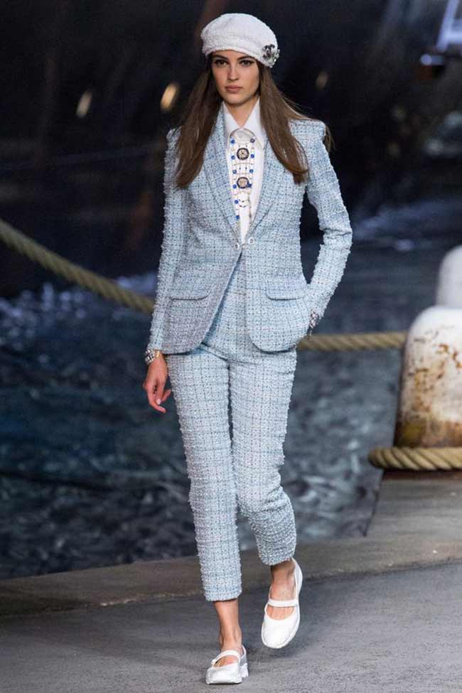 Tailleur pantalon en tweed 2019