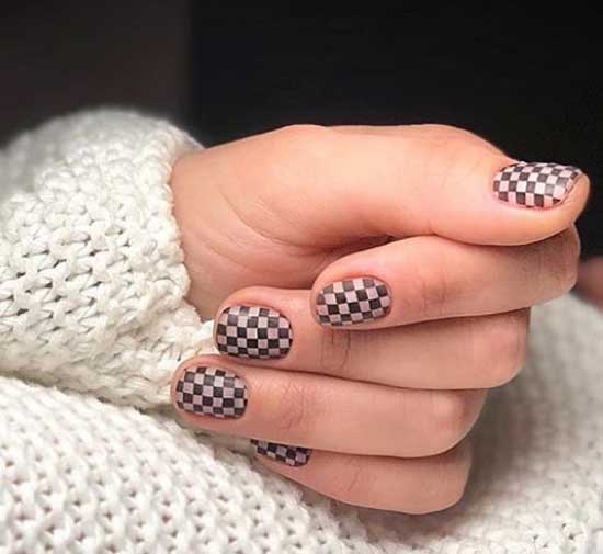Conception d'échecs pour ongles courts 2020
