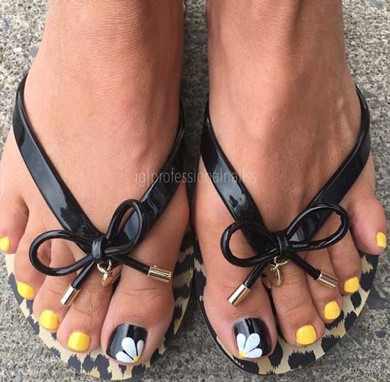 Belle pédicure pour l'été