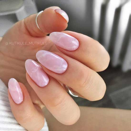 Manucure en marbre - style classique