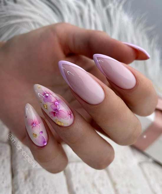 Ongles pointus au design délicat