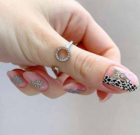Création d'ongles avec stickers : 100 photos, nouveautés, idées mode