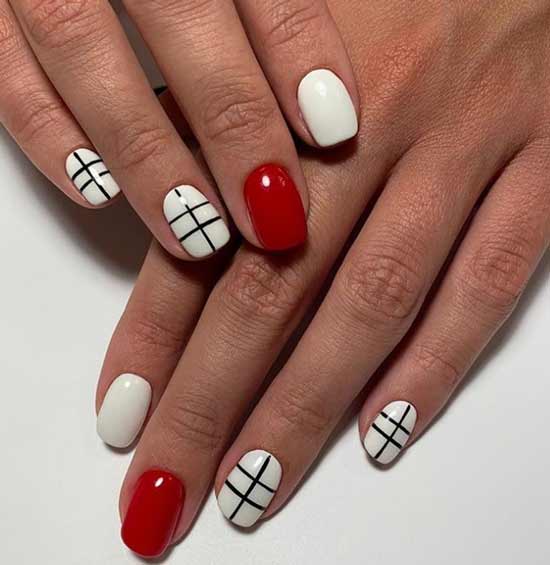 Nail art avec des rayures