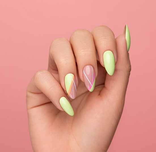 Veste brillante 2021: photo-nouveautés de la conception des ongles brillants