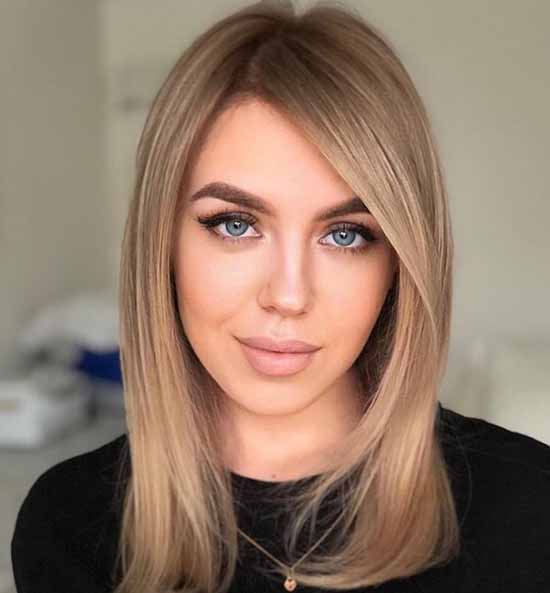 Les meilleures coupes de cheveux avec une frange 2021: photos, formes à la mode