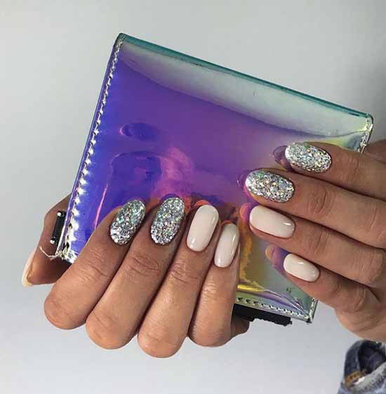 Tendances manucure hiver 2021 : couleurs, designs, nouveautés