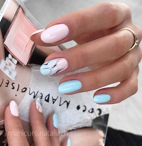 Manucure rose et bleu