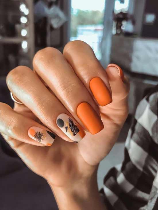 Manucure mate dans les tons orange