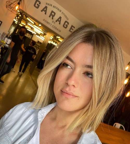 Les meilleures coupes de cheveux pour cheveux raides 2021 : photos, tendances