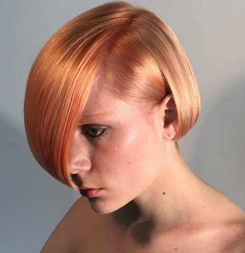 Les meilleures coupes de cheveux pour cheveux raides 2021 : photos, tendances