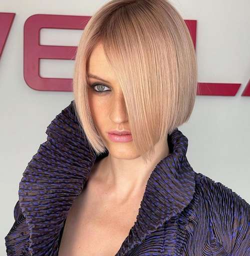 Les meilleures coupes de cheveux pour cheveux raides 2021 : photos, tendances