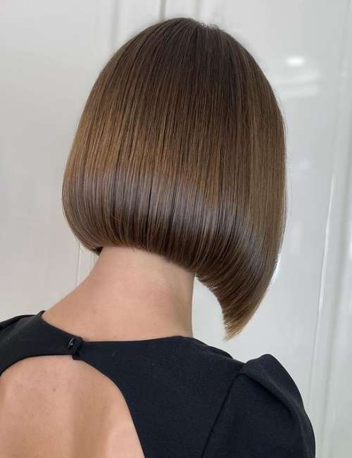 Les meilleures coupes de cheveux pour cheveux raides 2021 : photos, tendances