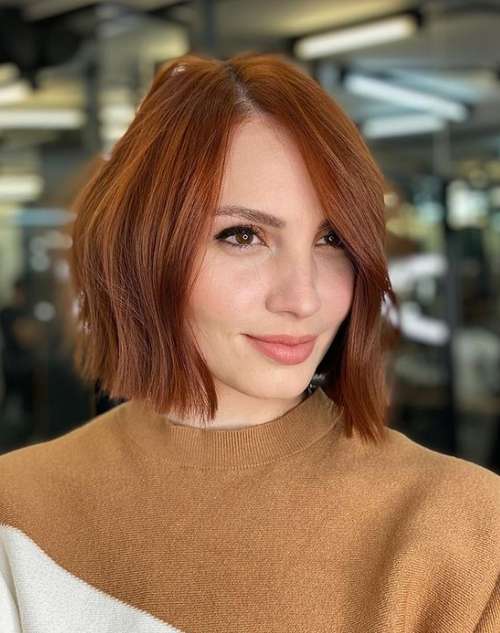 Les meilleures coupes de cheveux pour cheveux raides 2021 : photos, tendances