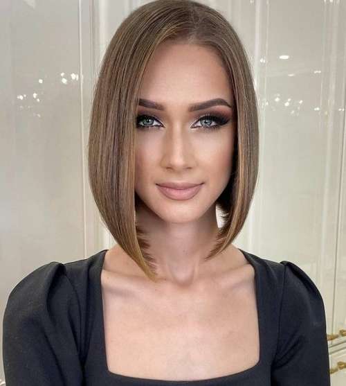 Les meilleures coupes de cheveux pour cheveux raides 2021 : photos, tendances