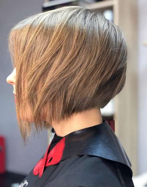 Bob kare avec frange 2021: photos de coupes de cheveux à la mode, tendances