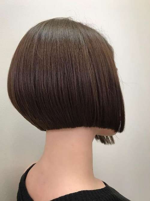 Coupes de cheveux courtes pour les femmes sans frange 2021: photos, actualités mode