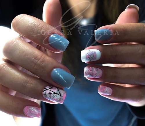 Manucure rose 2021: nouveautés à la mode de la manucure rose