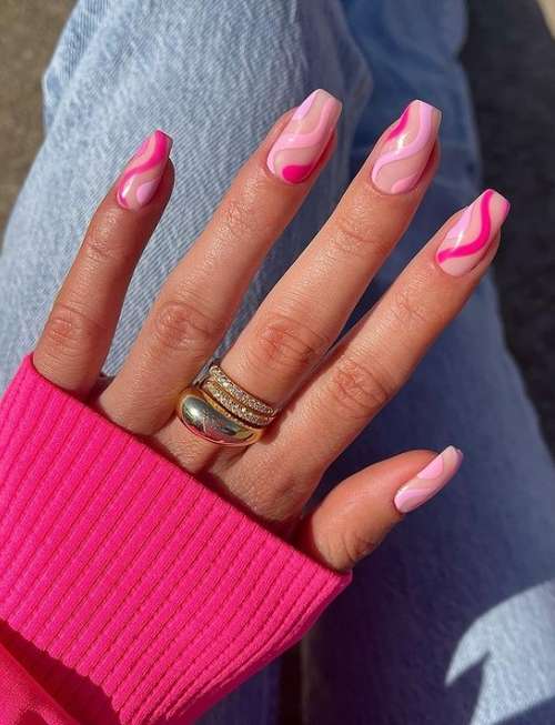 Manucure rose 2021: nouveautés à la mode de la manucure rose