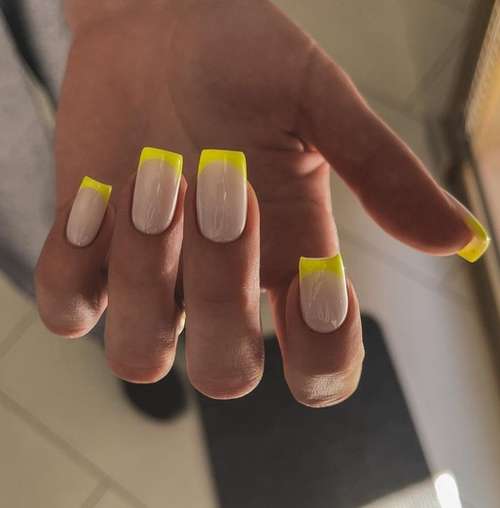 Veste d'été à la mode 2021: photo, conception d'ongles à la mode