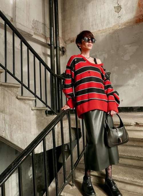 Jupe fendue en cuir