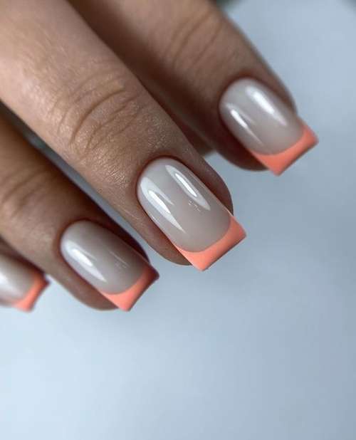 Manucure beige 2021-2022: nouveaux designs d'ongles
