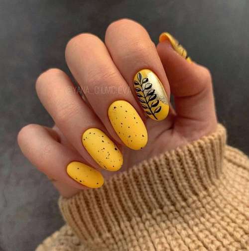 Manucure jaune