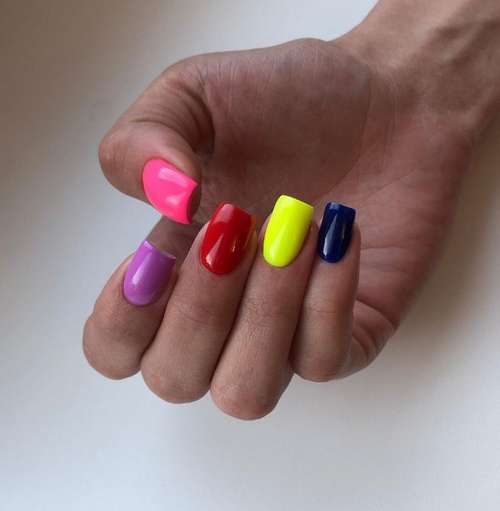 Différents designs d'ongles : une nouvelle tendance 2021-2022, photo