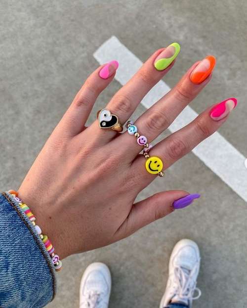 Différents designs d'ongles : une nouvelle tendance 2021-2022, photo