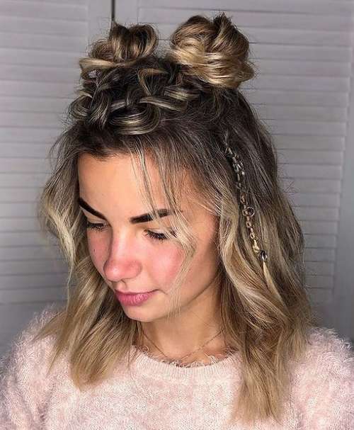 Coiffures pour cheveux mi-longs pour filles: tendances 2021, photos, actualités