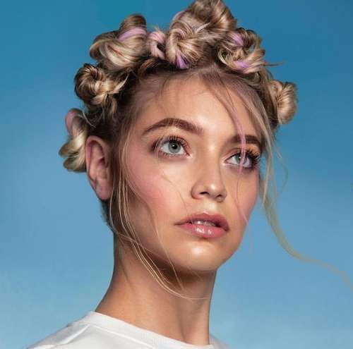 Coiffures pour cheveux mi-longs pour filles: tendances 2021, photos, actualités