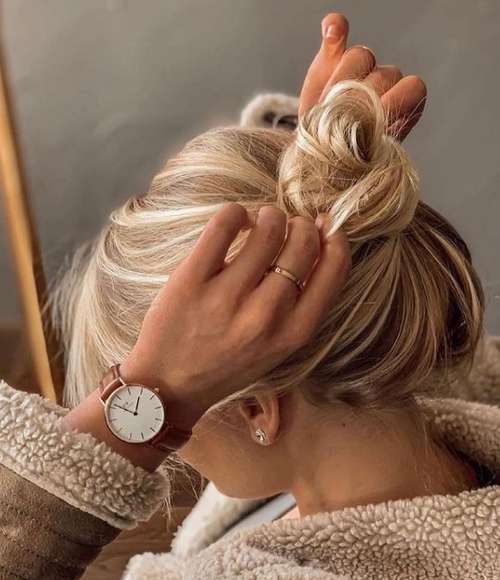 Coiffures pour cheveux mi-longs pour filles: tendances 2021, photos, actualités