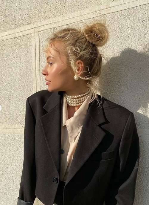 Coiffures pour cheveux mi-longs pour filles: tendances 2021, photos, actualités