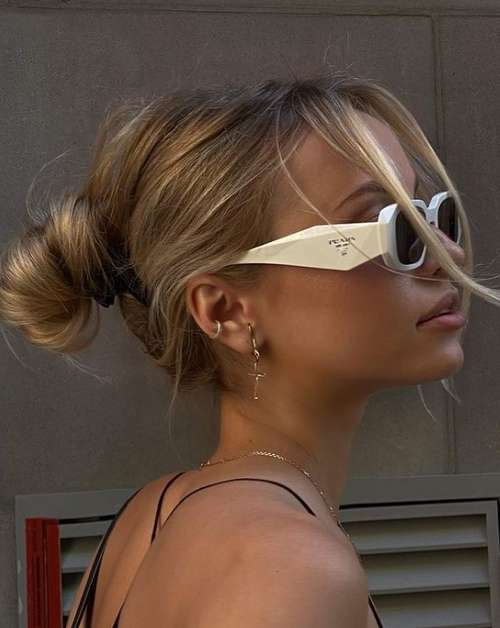 Coiffures pour cheveux mi-longs pour filles: tendances 2021, photos, actualités