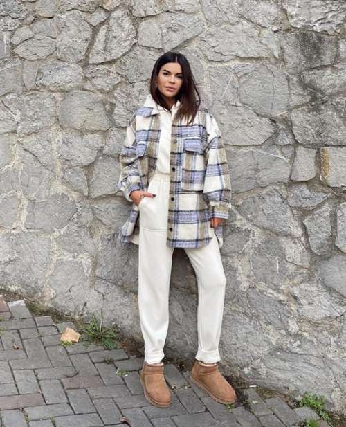 Chemise oversize 2022 : tendances, comment la porter, looks femme