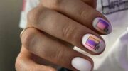 Manucure blanche pour ongles courts